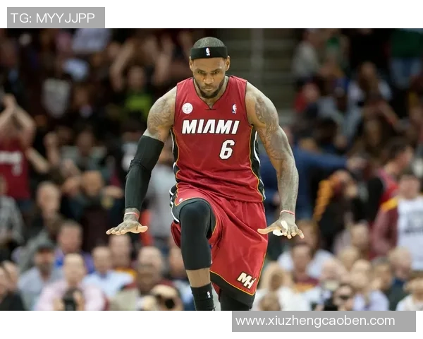 热火现场足球明星闪耀全场引发球迷热烈欢呼与狂热追捧